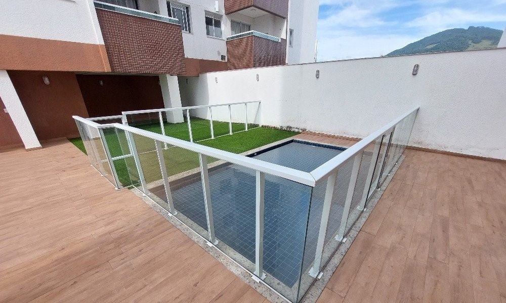 iS7q5IsPY777L1528v0_1191656455506ff1879